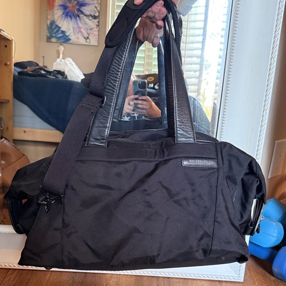 Briggs & Riley duffle bag style no. 256-4 all black
